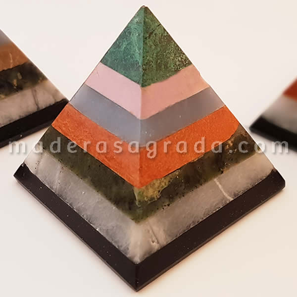 Pirámide chakras 7 minerales Perú